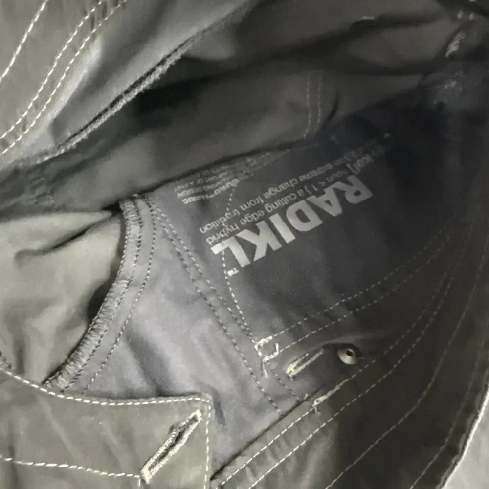 Kuhl Pants Mens 42x32 Gray Radikl Hiking Stealth Pockets Outdoors - Picture 3 of 11
